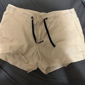 Gap shorts